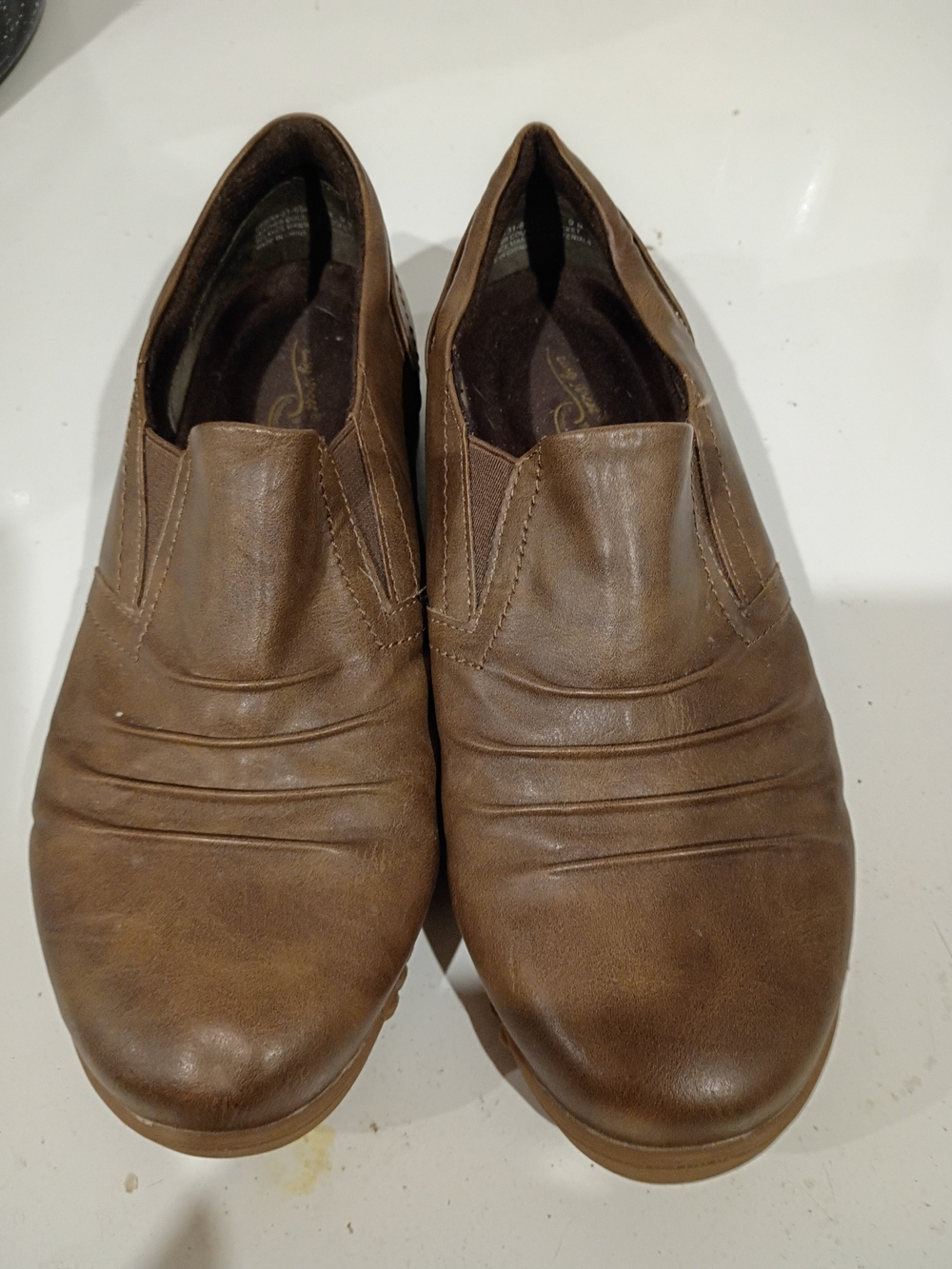 easy street Brown Slip-On Leather Flats 9